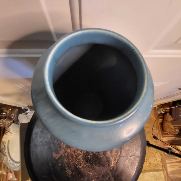 Antique Rookwood Matte Blue Vase circa 1927, 9" - Picture 5 of 16